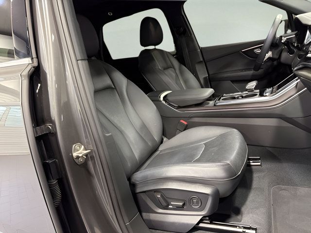 Used 2023 Audi Q7 2.0T Premium Plus w/ Premium Plus Package AWD/4WD image 15