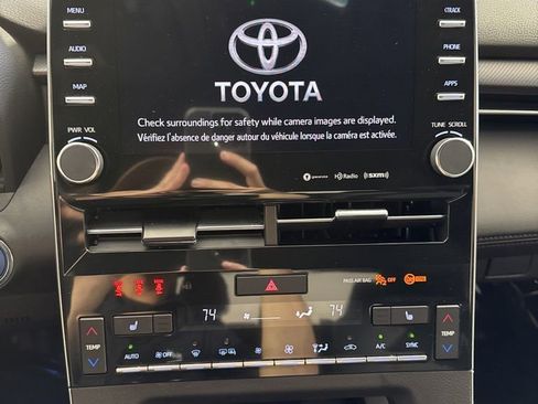 Used 2022 Toyota Avalon XSE FWD image 27