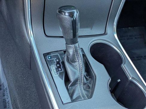 Used 2016 Toyota Camry LE image 14