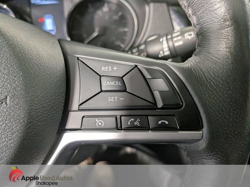 Used 2017 Nissan Rogue SL w/ SL Premium Package AWD/4WD image 26