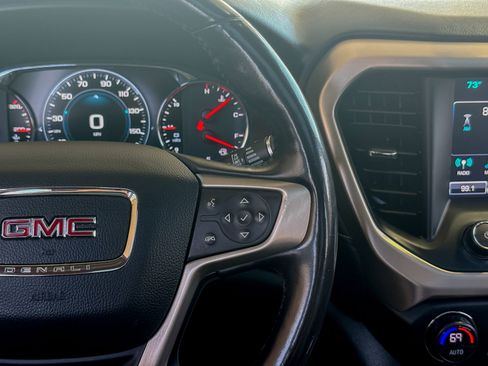 Used 2019 GMC Acadia Denali w/ Technology Package AWD/4WD image 30