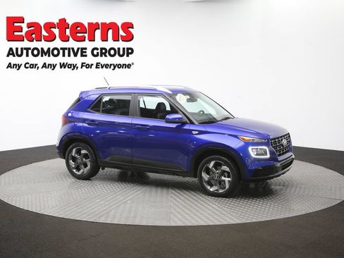 Used 2023 Hyundai Venue Limited w/ Cargo Package FWD image 48