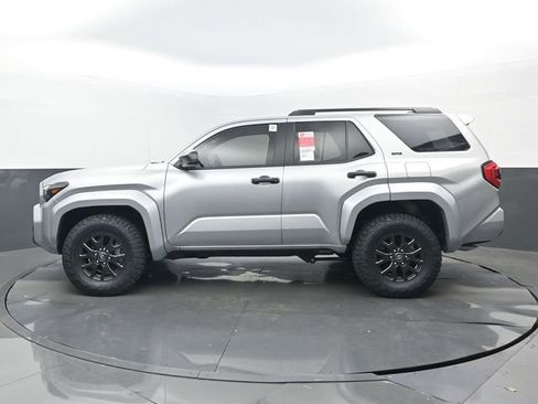 New 2026 Toyota 4Runner SR5 RWD image 20