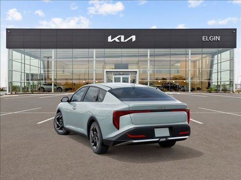 New 2025 Kia K4 EX image 4