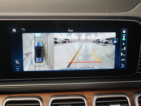 Certified 2024 Mercedes-Benz GLS 450 4MATIC image 25