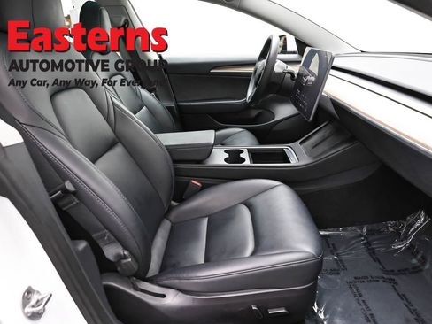 Used 2023 Tesla Model 3 Standard Range image 19