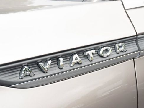 Used 2020 Lincoln Aviator Reserve w/ Elements Package Plus RWD image 5