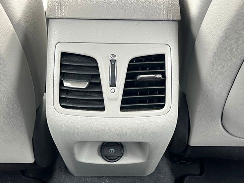 Used 2018 Hyundai Sonata Limited image 18