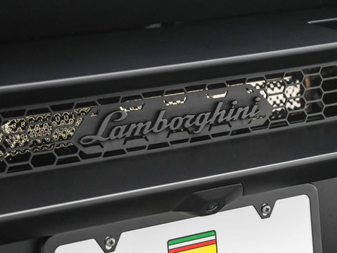 Used 2023 Lamborghini Huracan Tecnica image 20