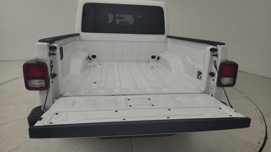 Used 2025 Jeep Gladiator Sport AWD/4WD image 54