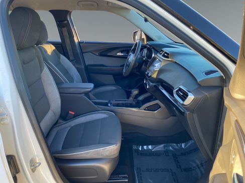 Used 2023 Chevrolet TrailBlazer LT w/ Convenience Package AWD/4WD image 15