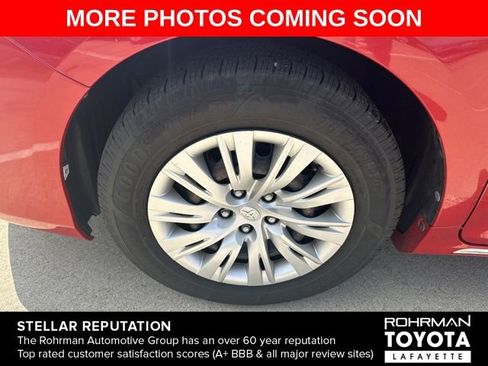 Used 2012 Toyota Camry LE image 7