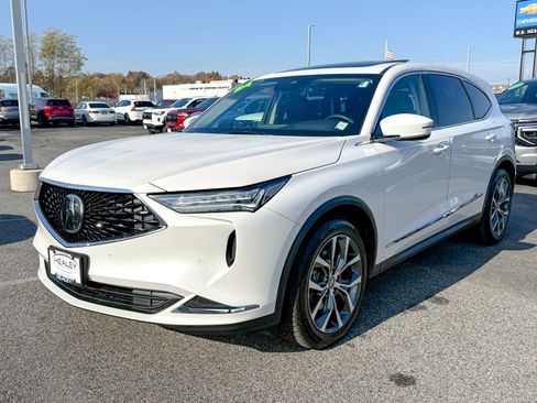 Used 2024 Acura MDX SH-AWD w/ Technology Package image 3