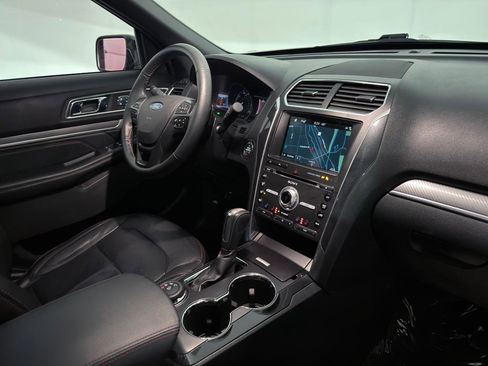 Used 2018 Ford Explorer Sport w/ Equipment Group 401A image 26