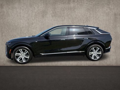 Used 2024 Cadillac Lyriq Tech w/ Driver Assist Package AWD/4WD image 12