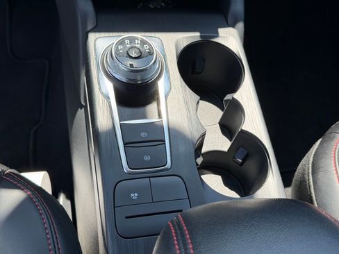 Used 2025 Ford Escape ST-Line Select AWD/4WD image 25