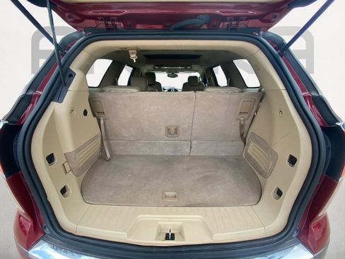 Used 2010 Buick Enclave CXL image 12