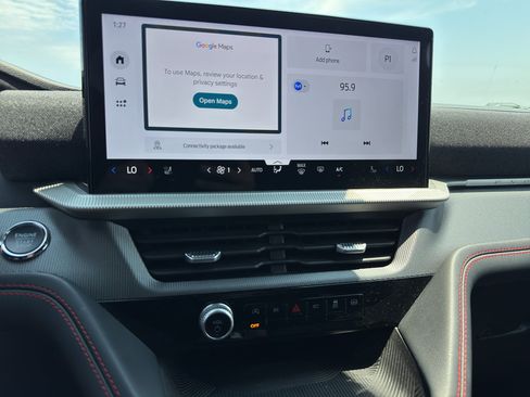 Used 2025 Ford Explorer ST-Line RWD image 15