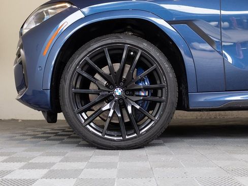 Used 2022 BMW X6 M50i w/ Executive Package image 9