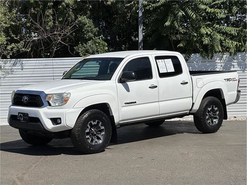 Used 2014 Toyota Tacoma 4x4 Double Cab w/ TRD Off-Road Package image 6