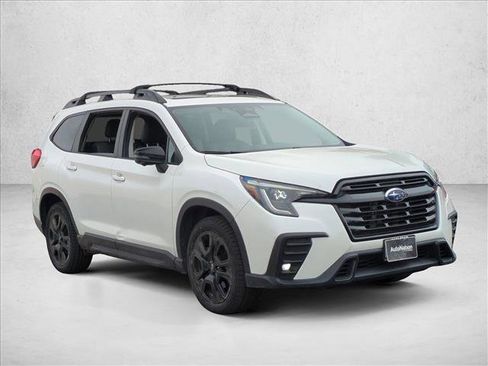 Used 2023 Subaru Ascent Onyx Edition Limited image 3