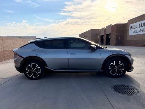 Used 2023 Kia EV6 Wind w/ Wind Technology Package AWD/4WD image 10