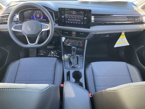 New 2026 Volkswagen Jetta SE FWD image 11