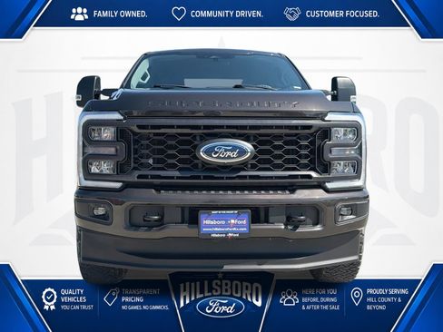 Used 2024 Ford F250 XL w/ STX Appearance Package AWD/4WD image 2