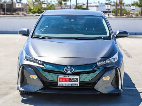 Certified 2019 Toyota Prius Prime Plus FWD image 3