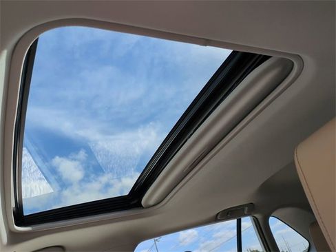 Used 2025 Toyota RAV4 Limited image 23