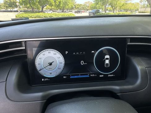 Used 2024 Hyundai Santa Cruz SEL w/ Activity Package FWD image 16