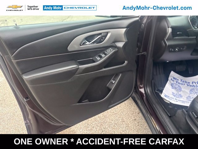 Used 2021 Chevrolet Traverse LT FWD image 11