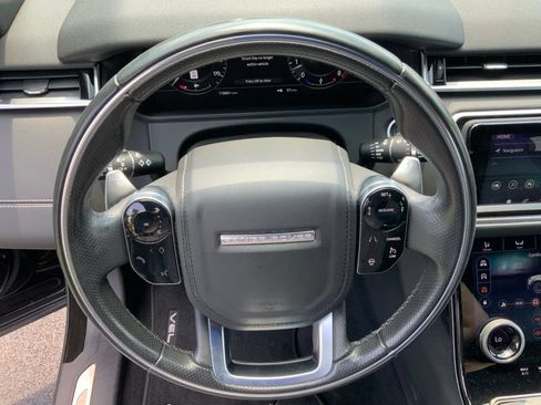 Used 2018 Land Rover Range Rover Velar R-Dynamic HSE AWD/4WD image 16