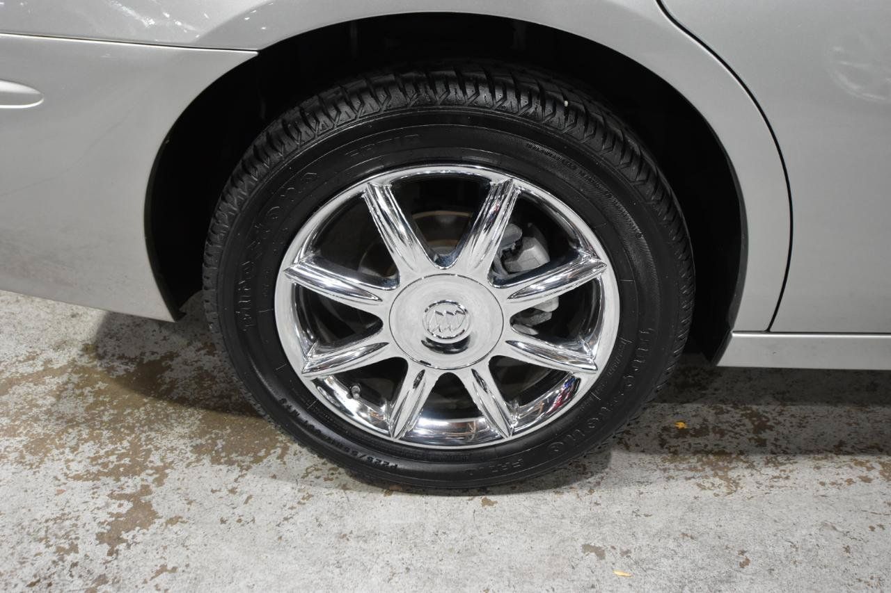 Used 2007 Buick LaCrosse CXS FWD image 36