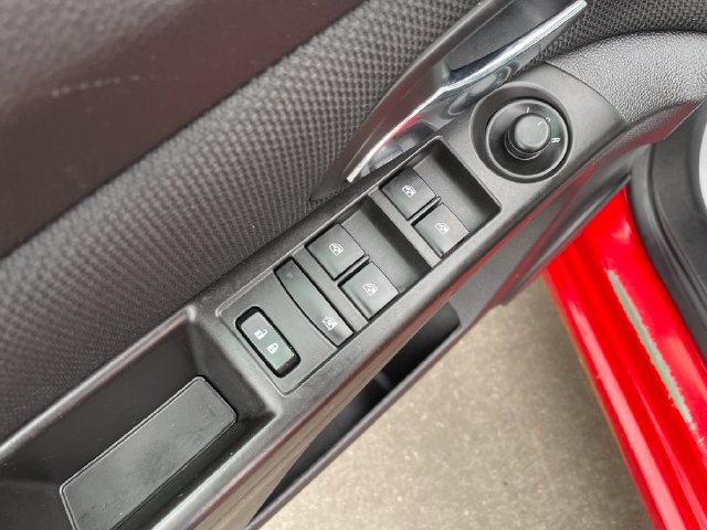 Used 2016 Chevrolet Cruze LT FWD image 12