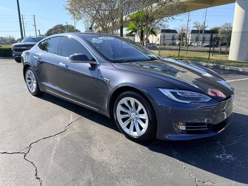 Used 2017 Tesla Model S 100D image 4