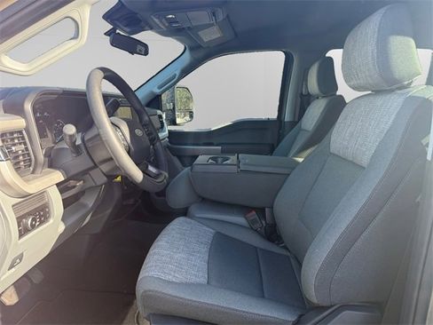 New 2026 Ford F250 XLT w/ FX4 Off-Road Package image 9