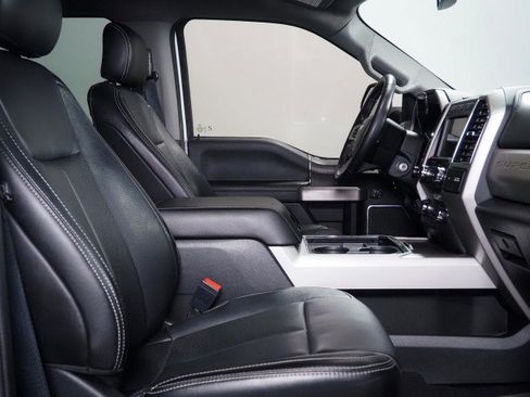 Used 2020 Ford F250 Lariat w/ Lariat Value Package image 14