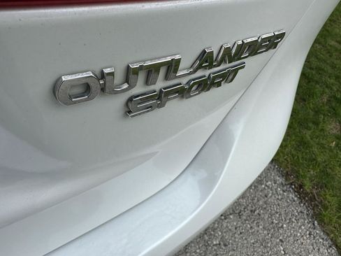 Used 2015 Mitsubishi Outlander Sport SE AWD/4WD image 31