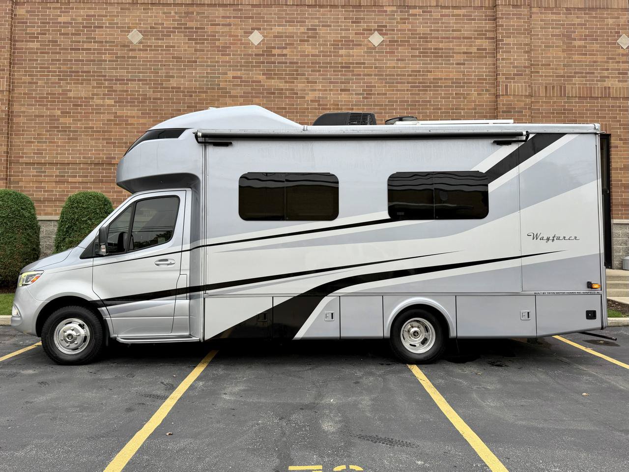 Used 2019 Mercedes-Benz Sprinter 170 image 2