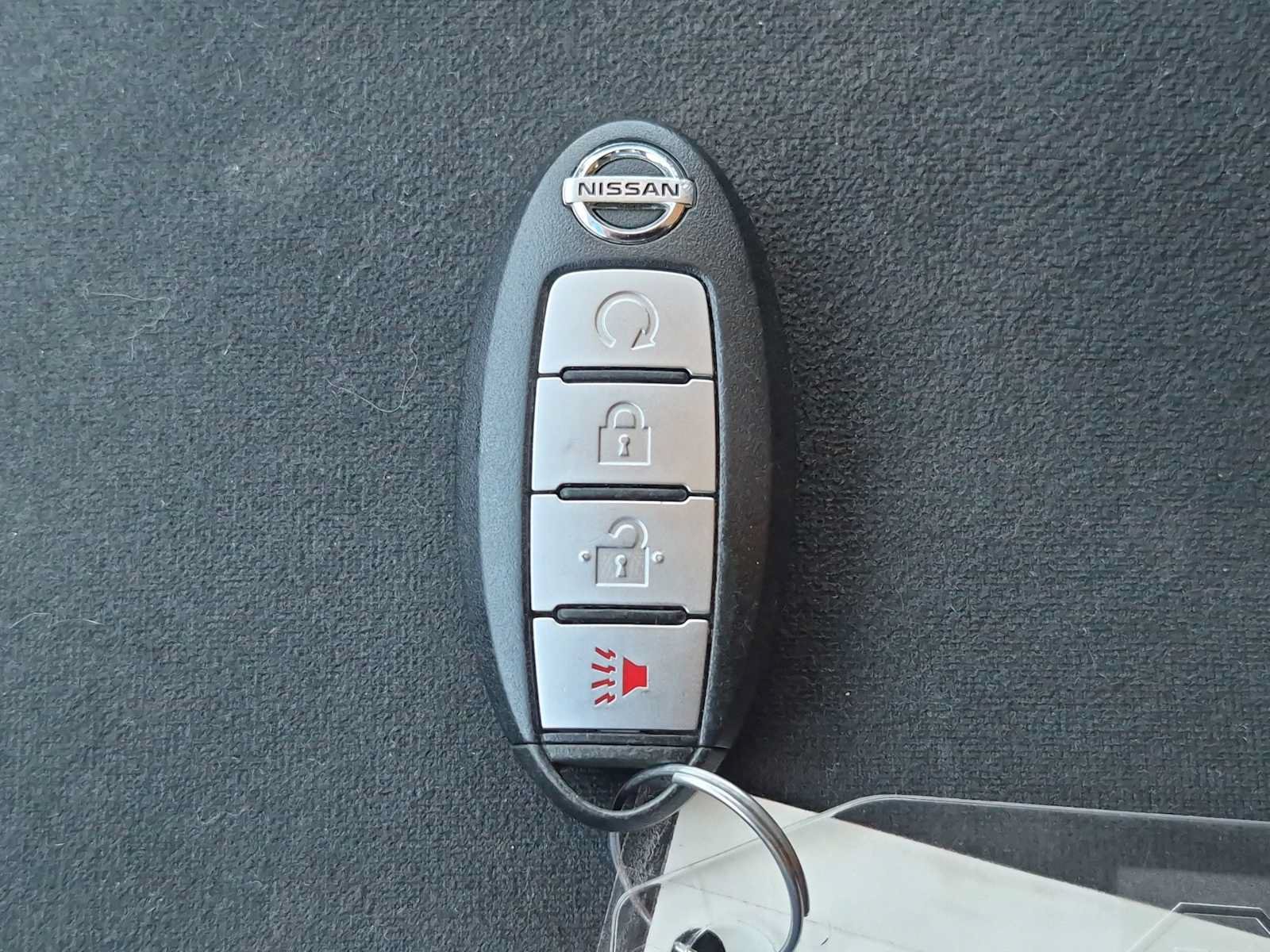 Used 2016 Nissan Pathfinder SV AWD/4WD image 31