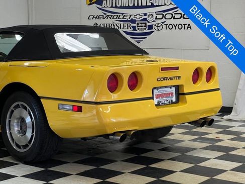 Used 1986 Chevrolet Corvette Convertible image 14