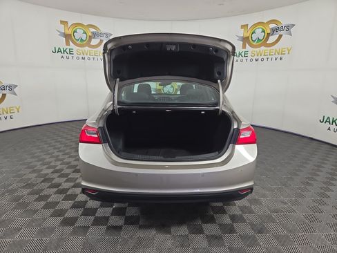 Used 2024 Chevrolet Malibu LT FWD image 32