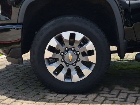 Used 2024 Chevrolet Silverado 2500 Custom w/ Custom Value Package AWD/4WD image 24