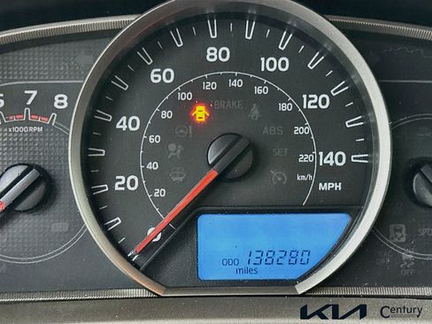 Used 2015 Toyota RAV4 XLE FWD image 12