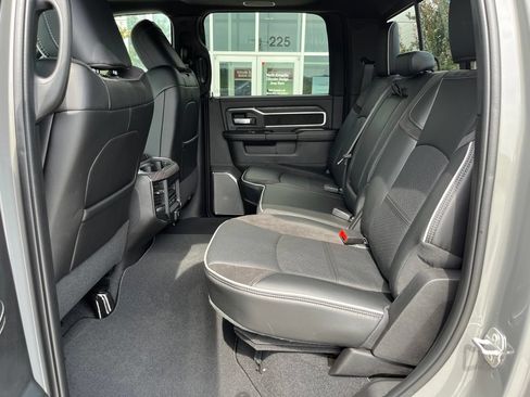 New 2026 RAM 2500 Laramie AWD/4WD image 14