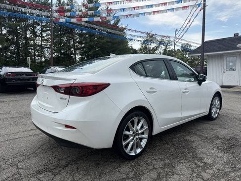 Used 2017 MAZDA MAZDA3 Touring w/ Popular Equipment Package FWD image 2
