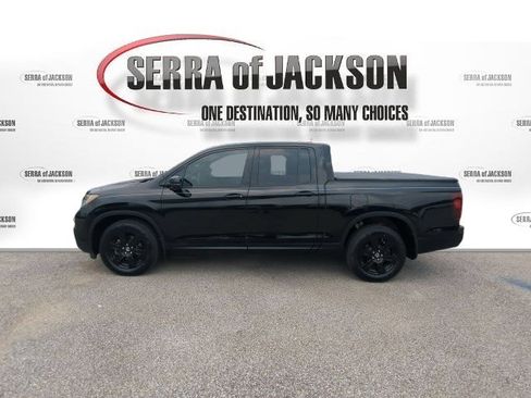 Used 2017 Honda Ridgeline Black Edition image 5