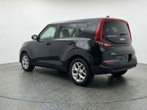 Used 2025 Kia Soul LX w/ LX Technology Package image 6