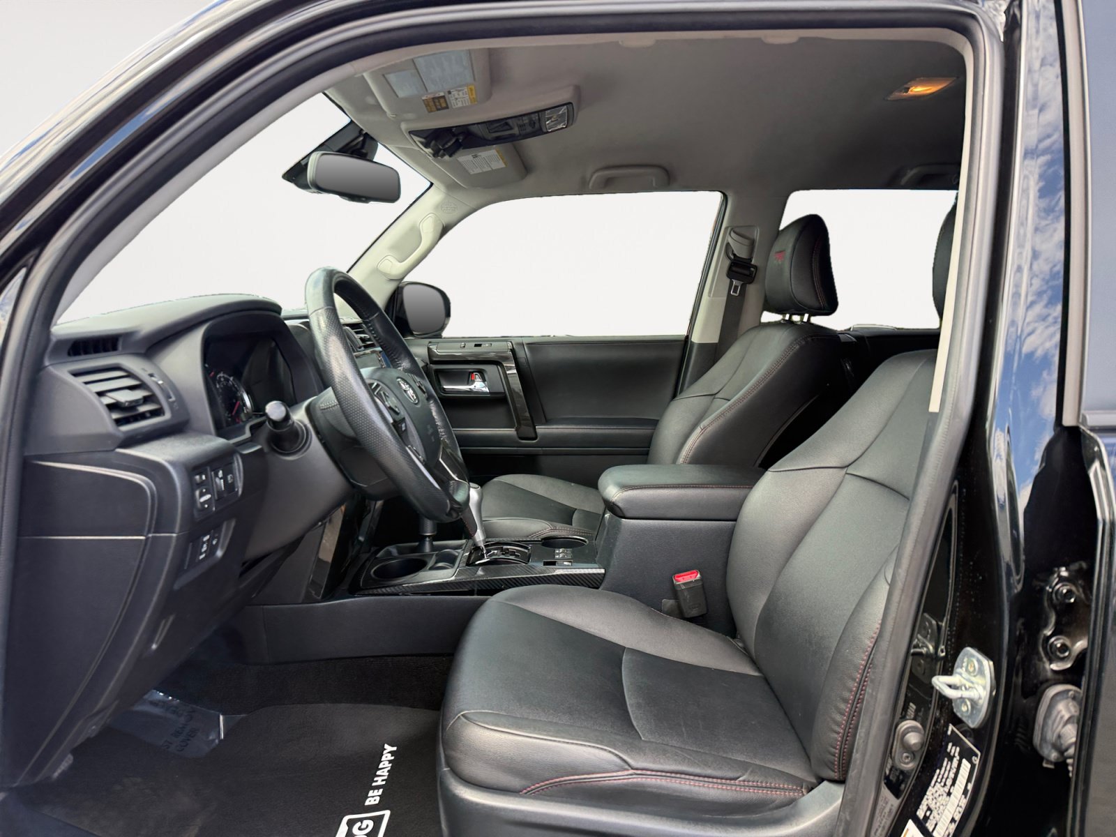Used 2024 Toyota 4Runner TRD Off-Road Premium AWD/4WD image 10